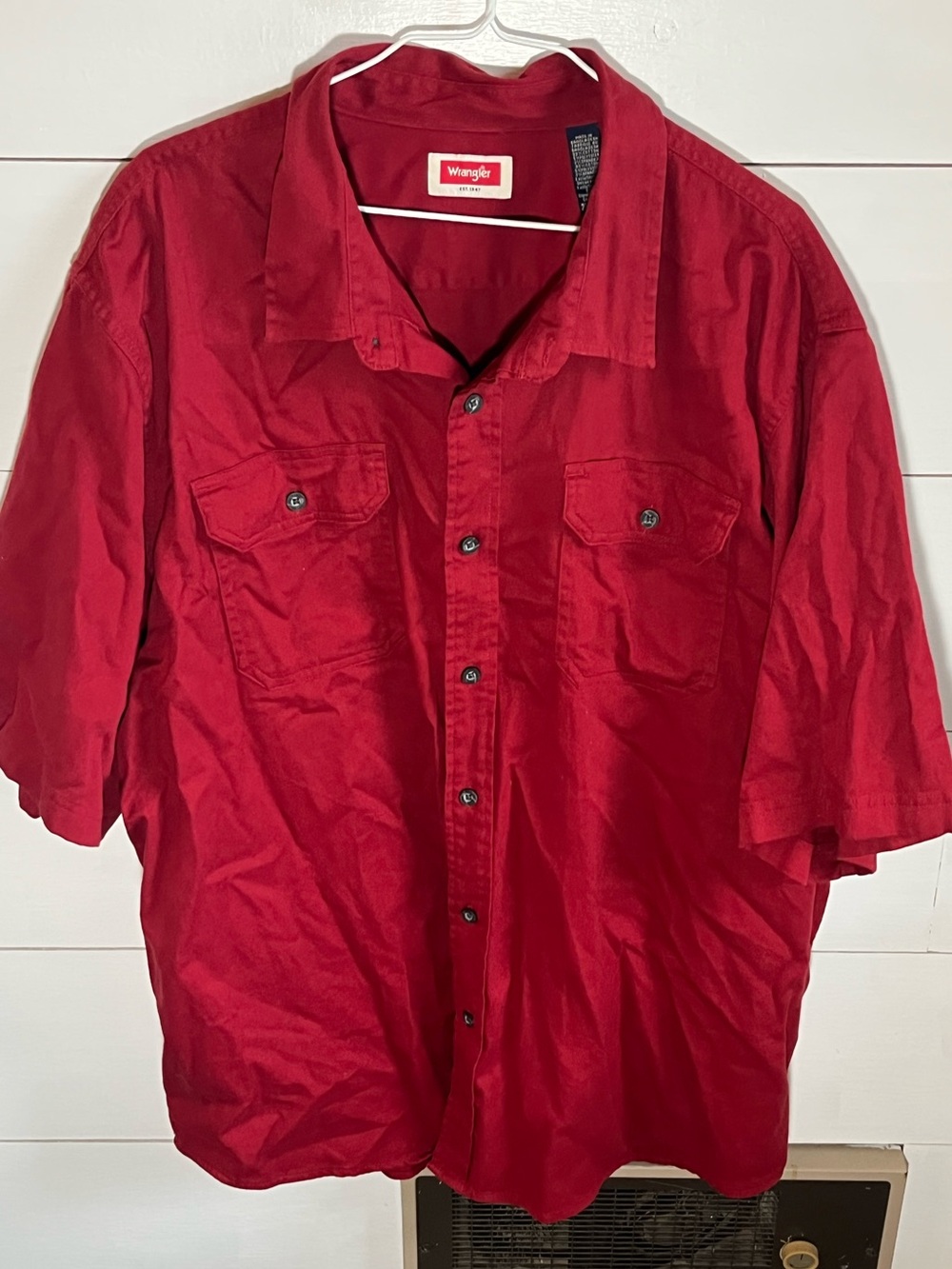 Wrangler Men's Short Sleeve Button-Down Shirt - Deep Red